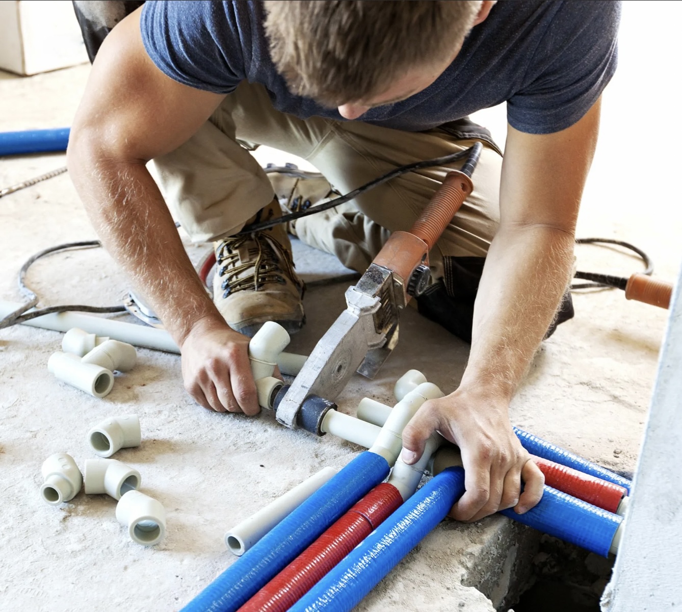 Монтаж труб системы водоснабжения Монтаж труб водоснабжения
